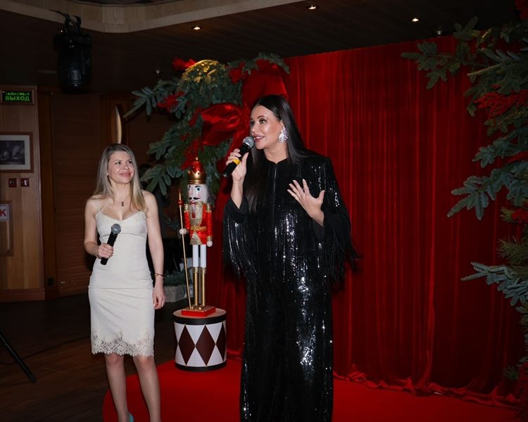 Журнал MODAtopical и ателье Bambini furniture представили «Новогодний BRUNCH»