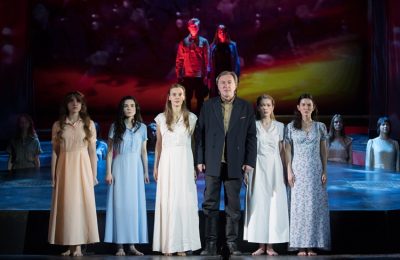 Ленком Марка Захарова: спектакль «Ненаглядная сторона»