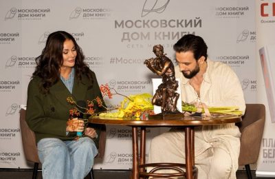 Оксана Федорова выступила с трогательной речью на презентации первой книги Платона Белецкого